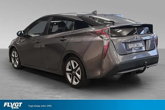 Toyota Prius 2018 photo 4