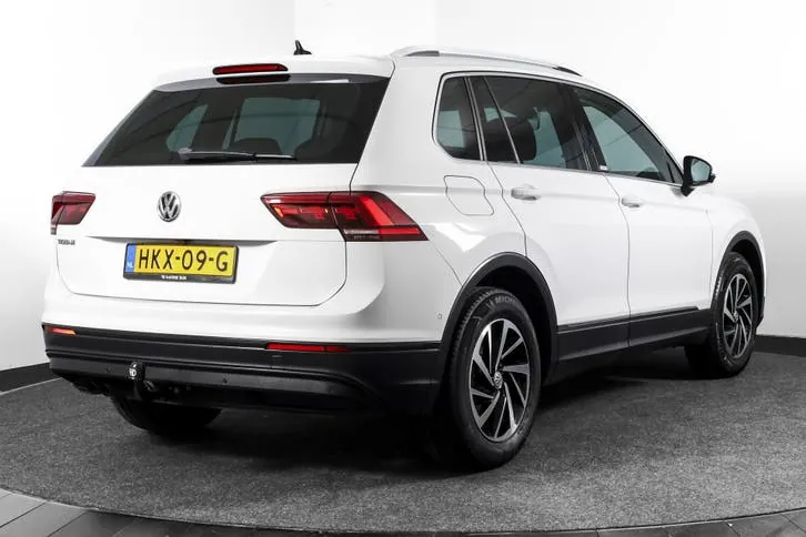 Volkswagen Tiguan 2019 photo 2