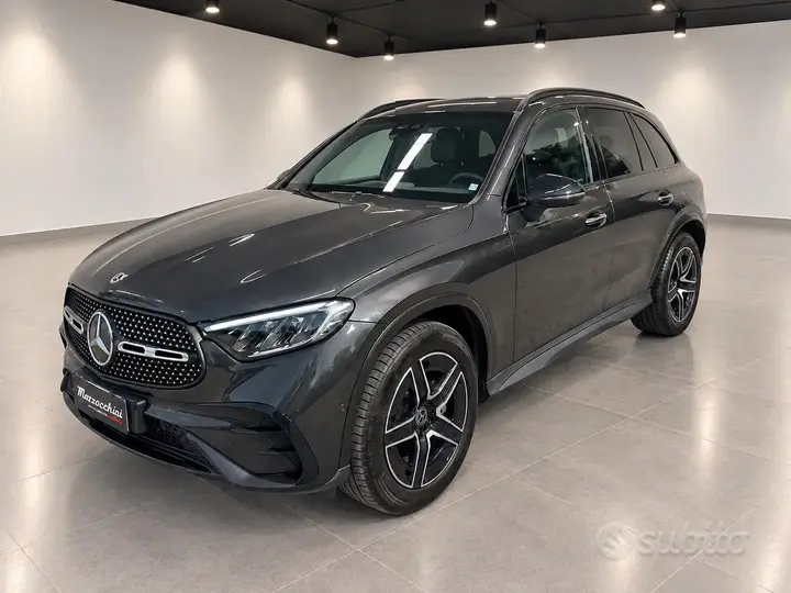 Mercedes-Benz Glc 300 2023 photo 2