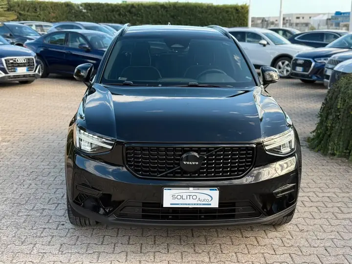 Volvo Xc40 2023 photo 2