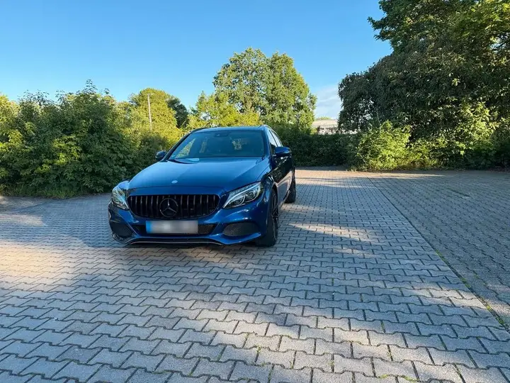 Mercedes-Benz C200