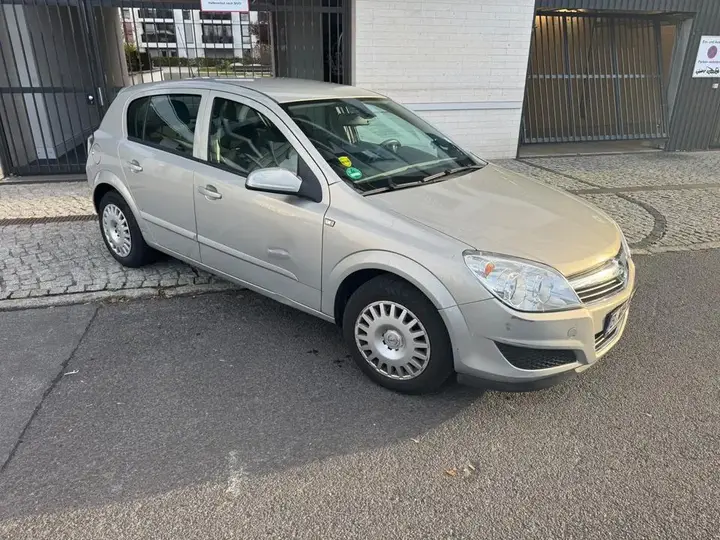 Opel Astra H