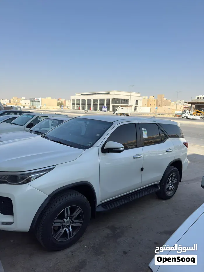 Toyota Fortuner 2018 photo 5