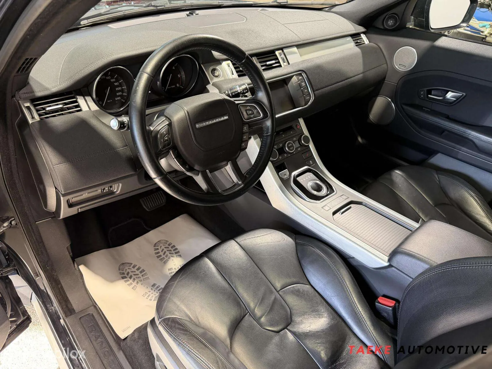 Land Rover Range Rover Evoque 2011 photo 3