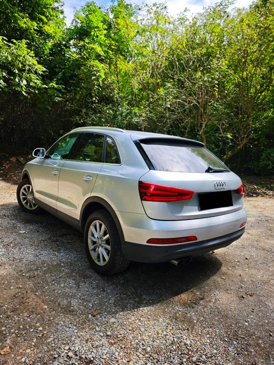 Audi Q3 2013 photo 2