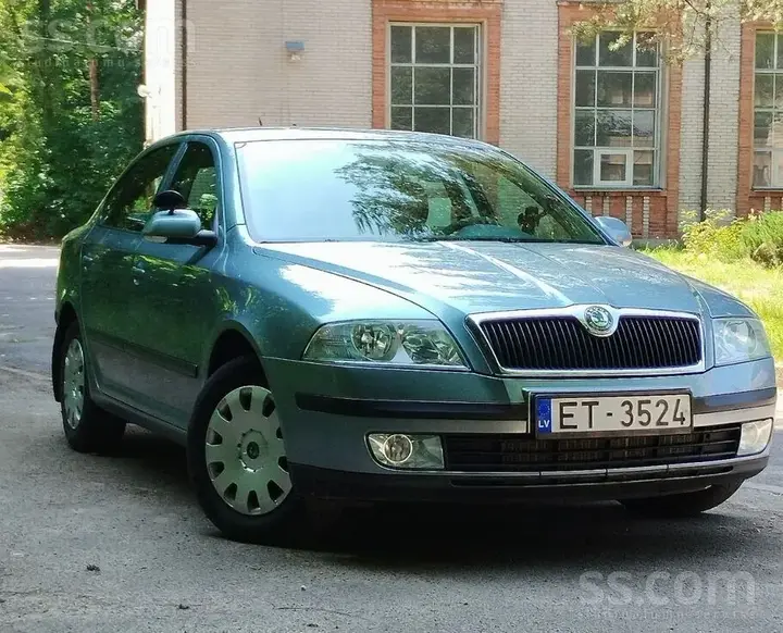 Skoda Octavia 2006 photo 2