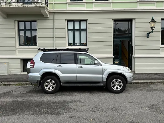 Toyota Land Cruiser 2005 photo 4