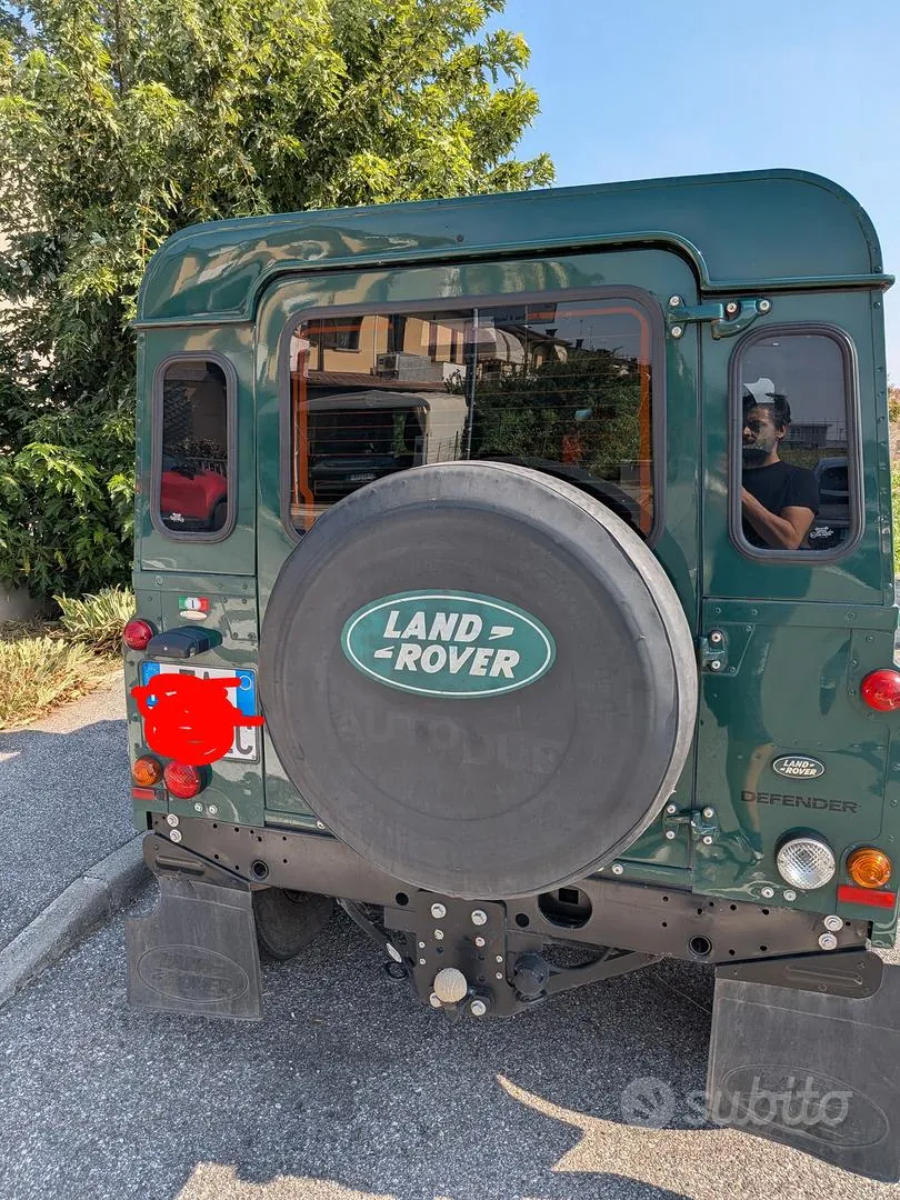 Land Rover Defender 2014 photo 4