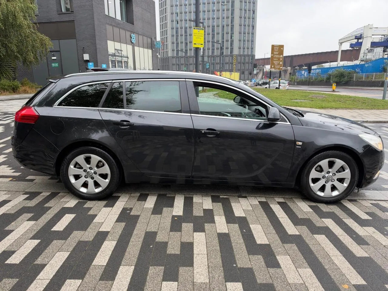 Vauxhall Insignia 2013 photo 5