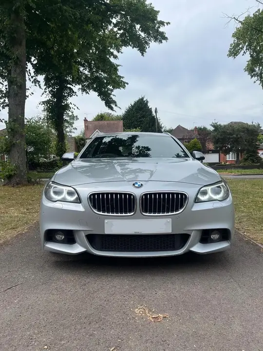 BMW 5 Series 2015 photo 4