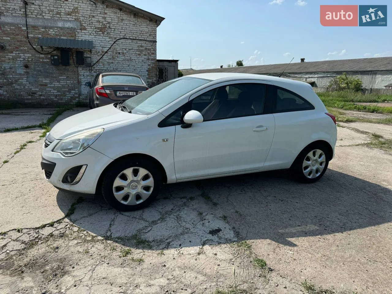 Opel Corsa 2013 photo 4