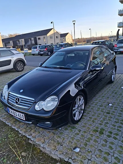 Mercedes-Benz C180