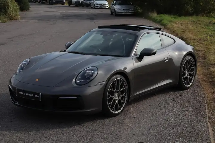 Porsche 911 2023 photo 4