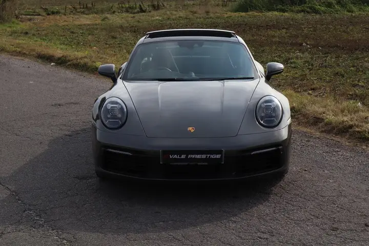 Porsche 911 2023 photo 3