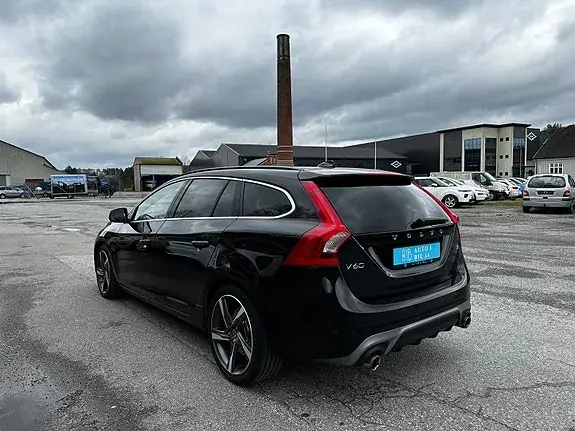 Volvo V60 2015 photo 4