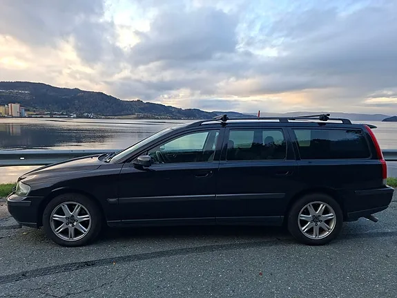 Volvo V70 2004 photo 2