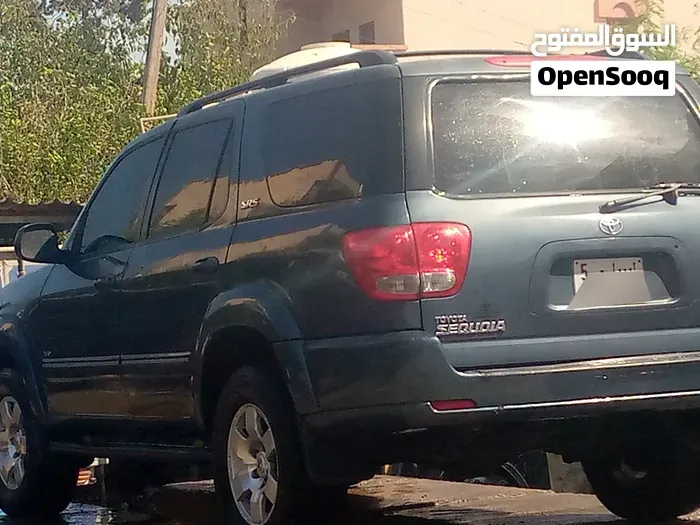 Toyota Sequoia 2006 photo 2