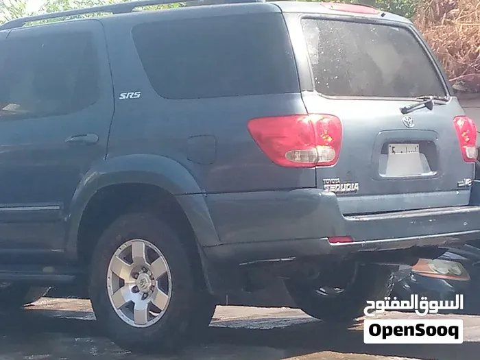 Toyota Sequoia 2006 photo 3