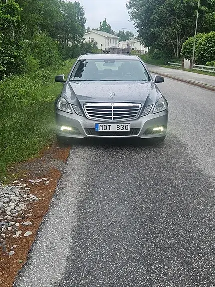 Mercedes-Benz E 220