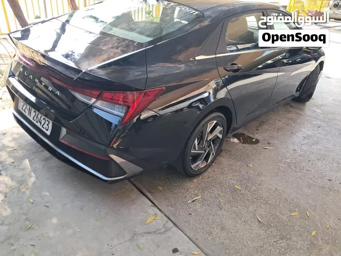 Hyundai Elantra 2025 photo 4