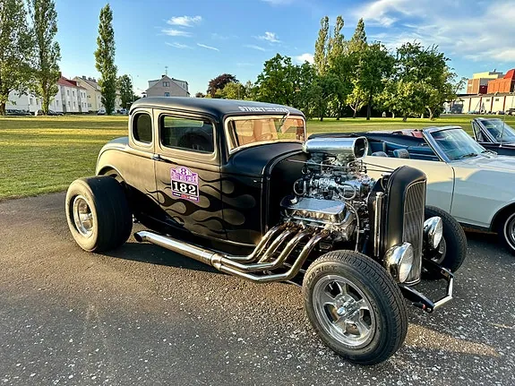 Ford 5-Window