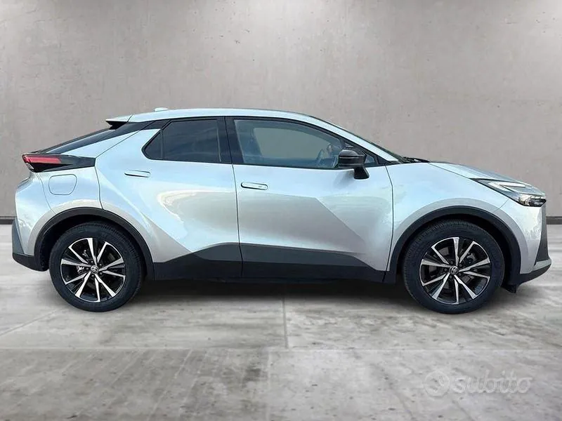 Toyota C-Hr 2025 photo 5