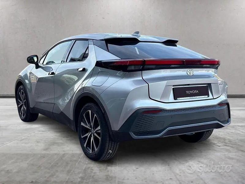 Toyota C-Hr 2025 photo 2