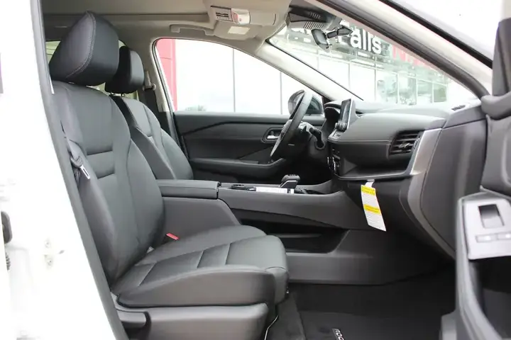 Nissan Rogue 2026 photo 5