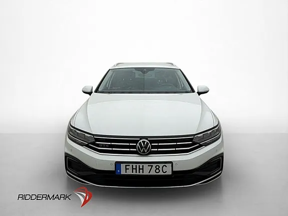Volkswagen Passat 2021 photo 2