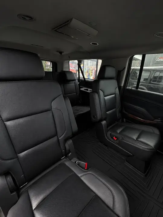 Chevrolet Suburban 2019 photo 5