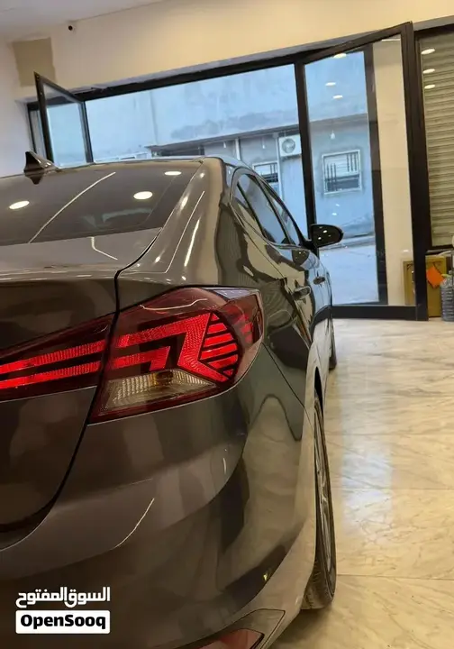 Hyundai Elantra 2020 photo 2