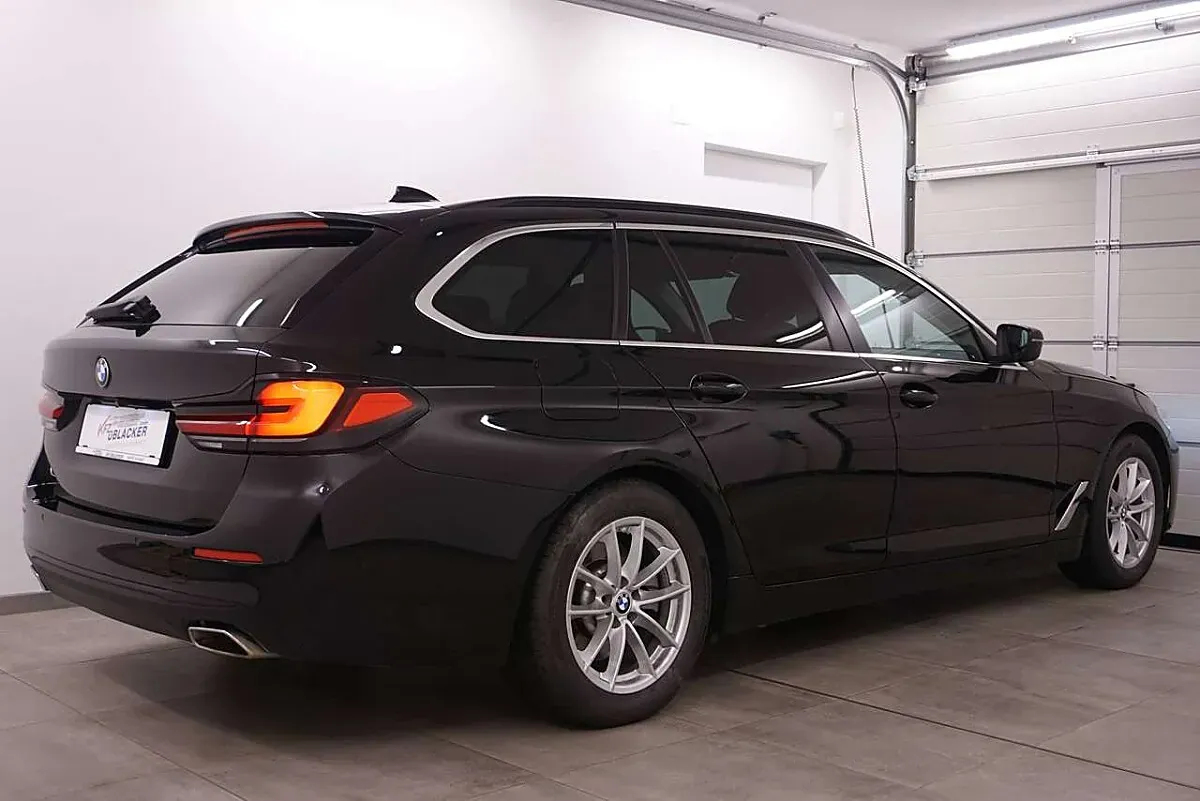 BMW 5 Series 2021 photo 2