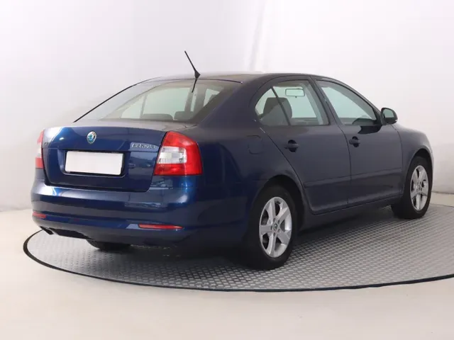 Skoda Octavia 2011 photo 4