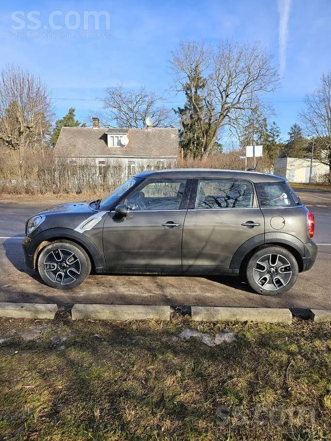 Mini Countryman 2012 photo 2