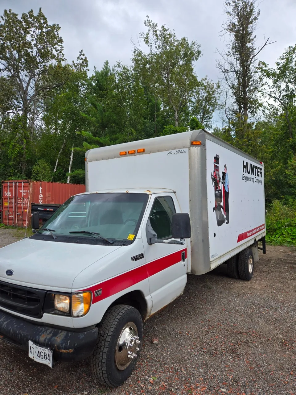 Ford E-450 2002 photo 2