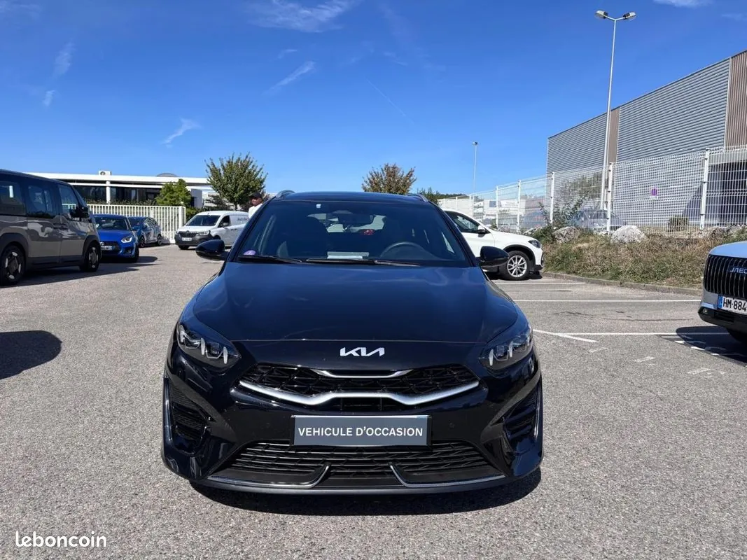 Kia Ceed 2025 photo 2