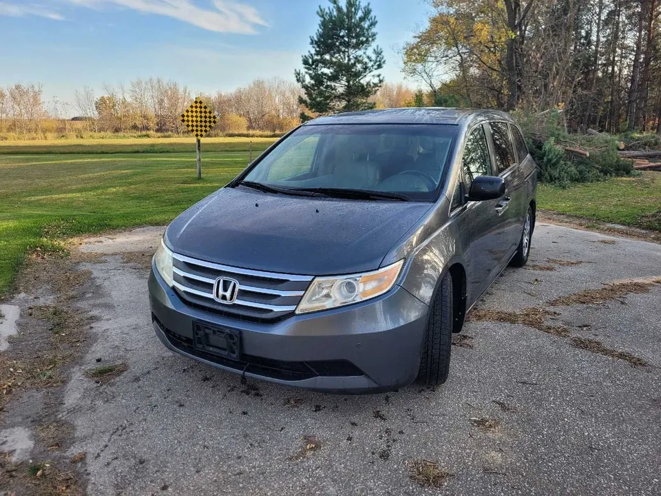 Honda Odyssey 2013 photo 3