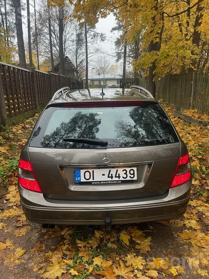 Mercedes-Benz C180 2009 photo 5
