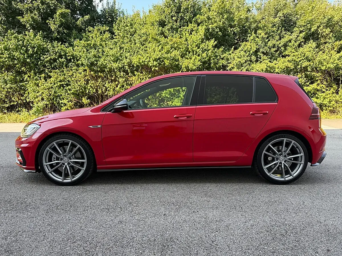 Volkswagen Golf 2019 photo 2