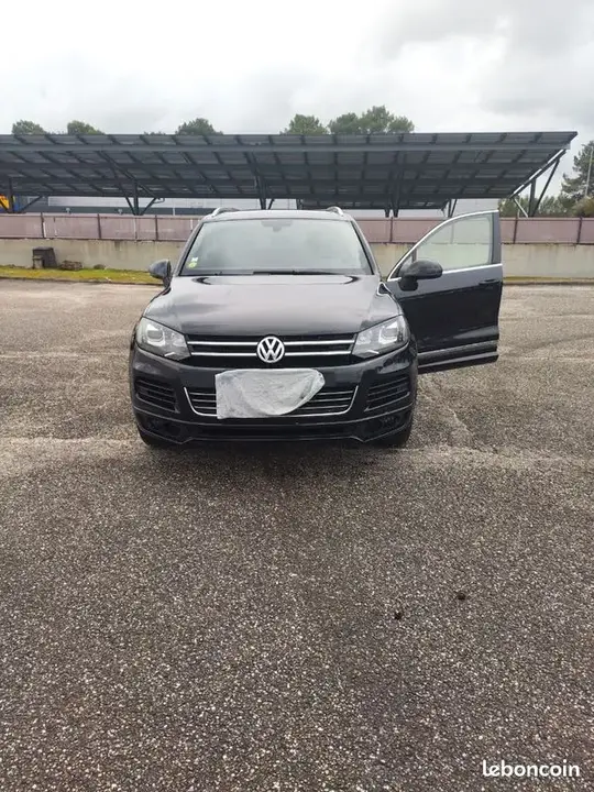 Volkswagen Touareg 2012 photo 2