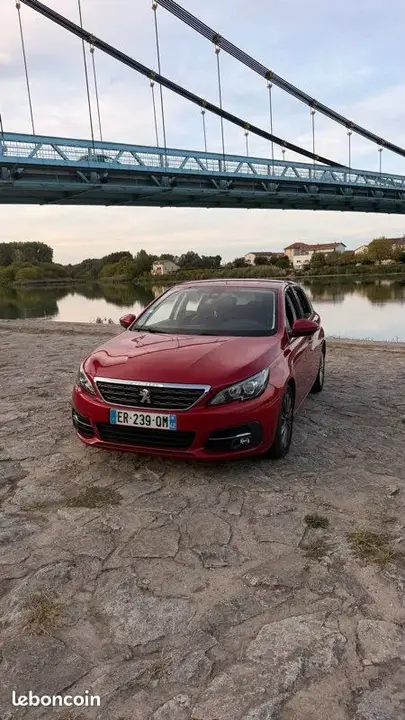 Peugeot 308 2017 photo 2
