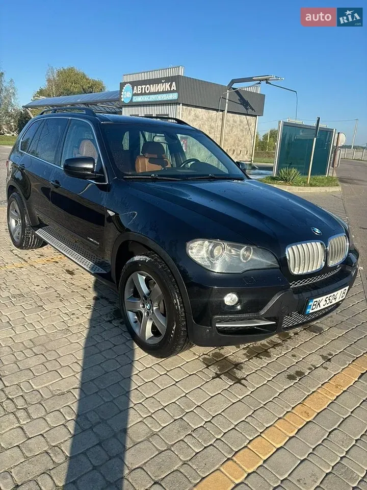 BMW X5 2009 photo 2