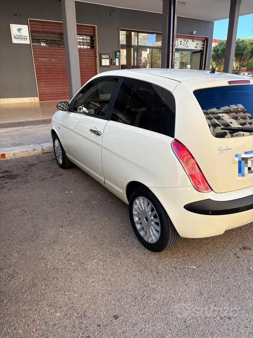 Lancia Ypsilon 2006 photo 4