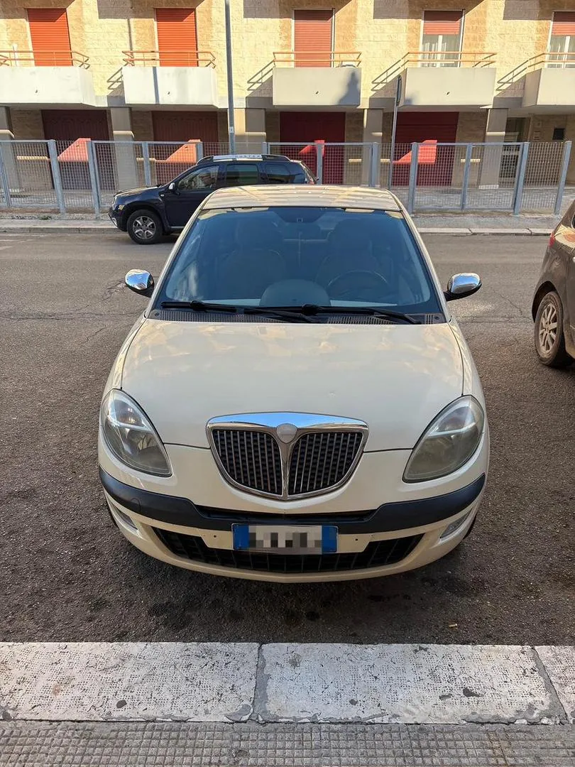 Lancia Ypsilon 2006 photo 2