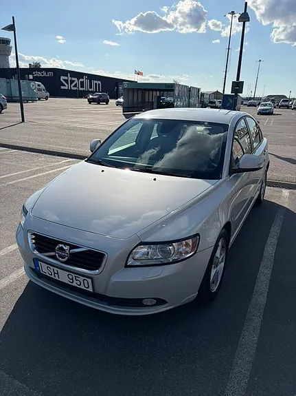 Volvo S40 2012 photo 3