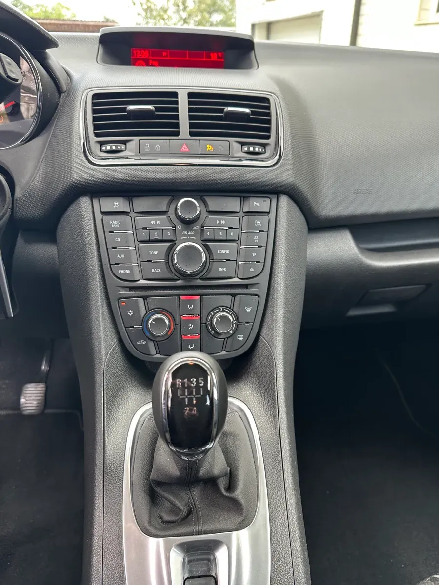 Opel Meriva 2017 photo 2