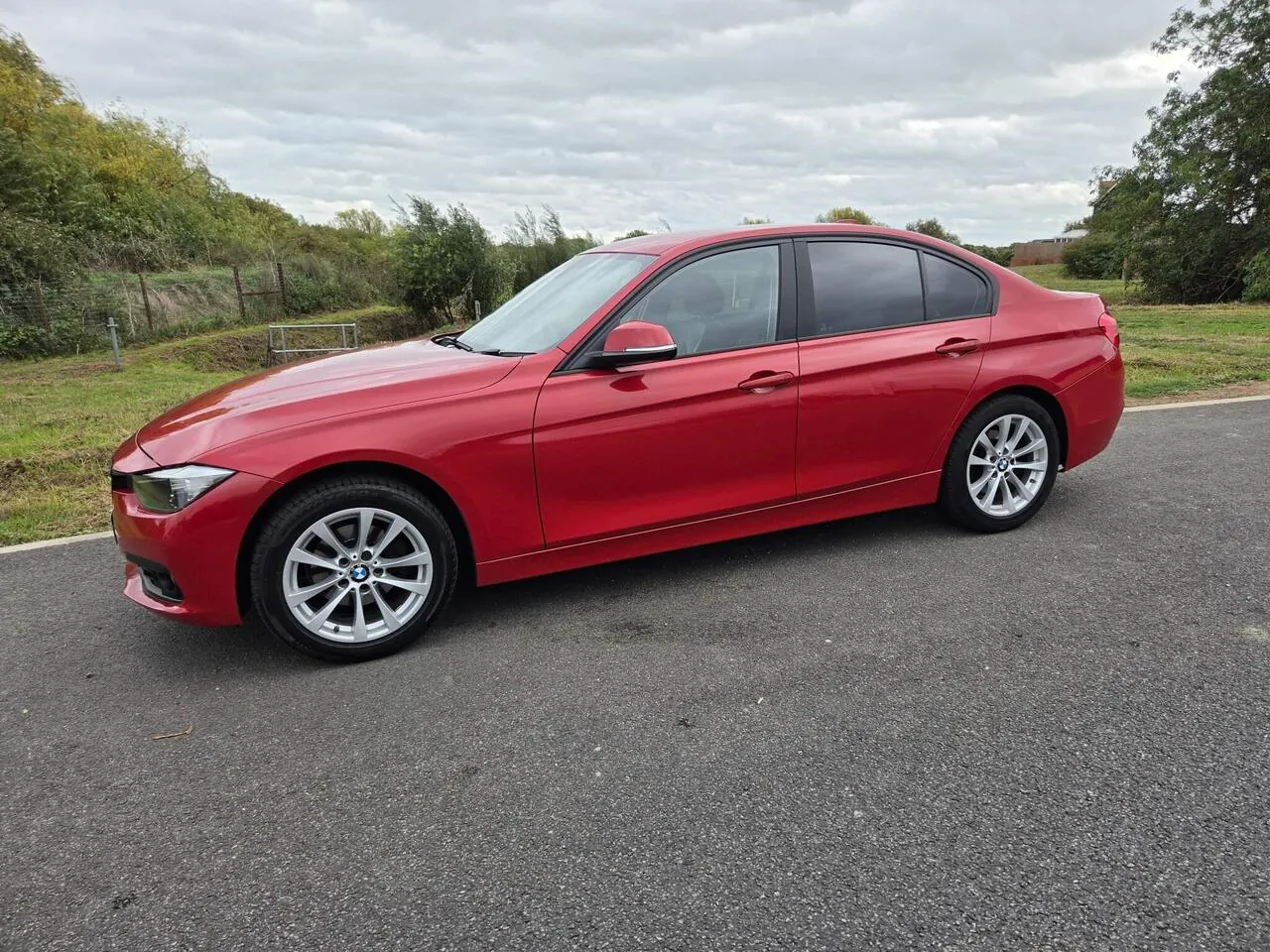 BMW 3 Series 2017 photo 4