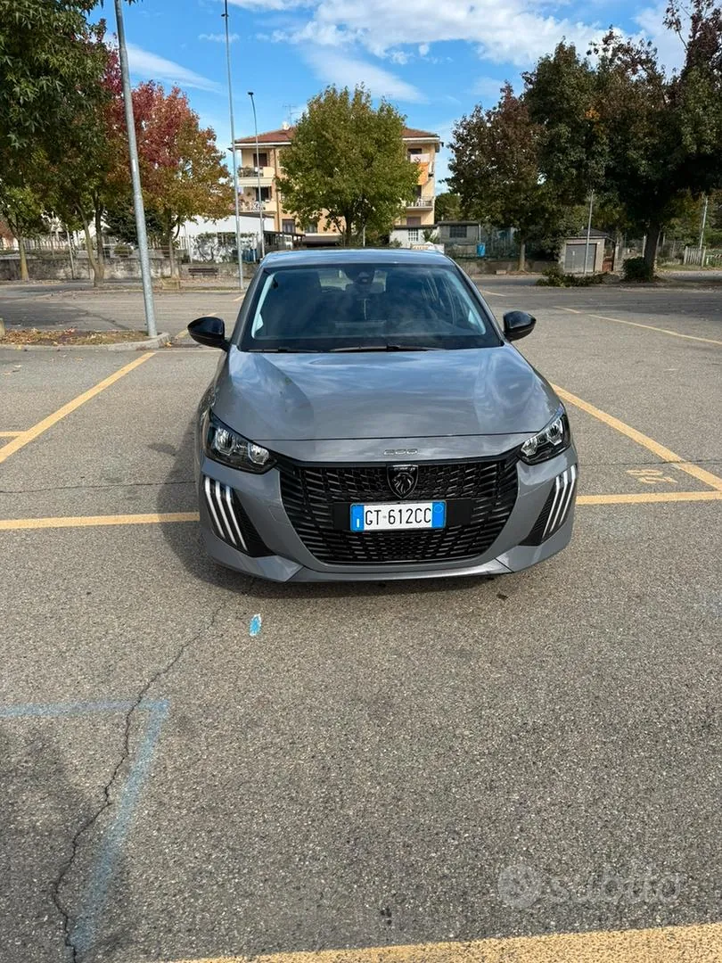 Peugeot 208 2024 photo 3