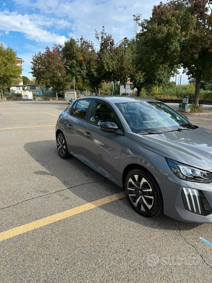 Peugeot 208 2024 photo 4