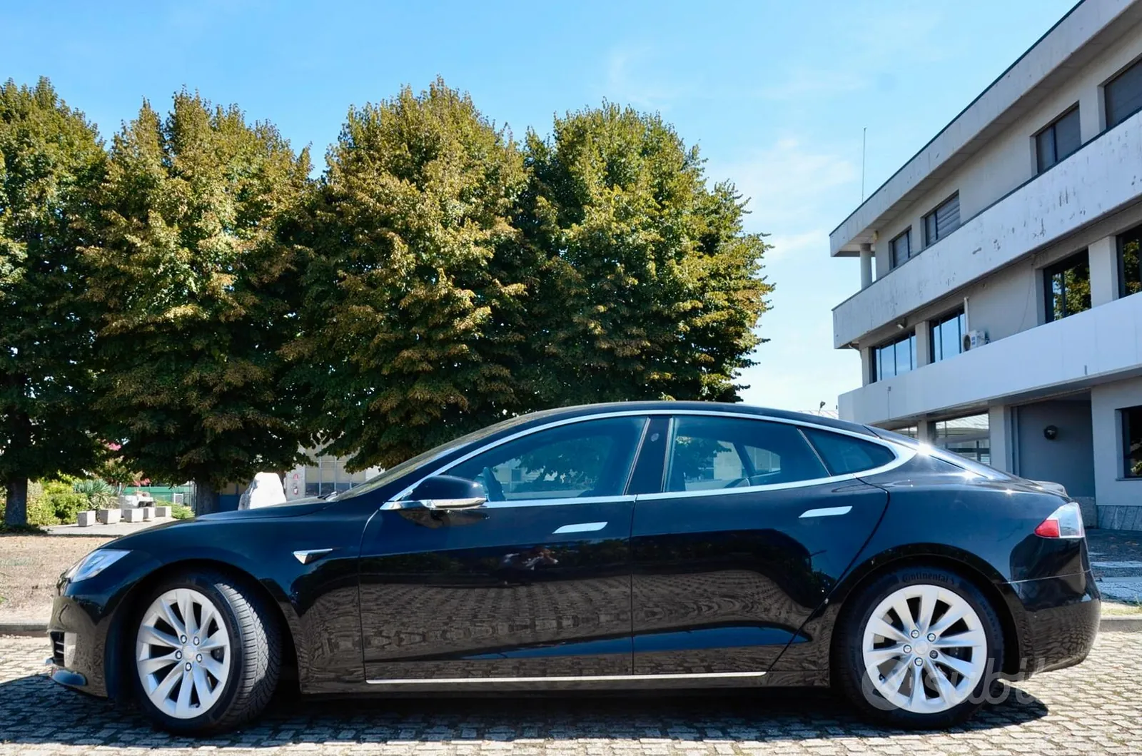 Tesla Model S 2018 photo 3